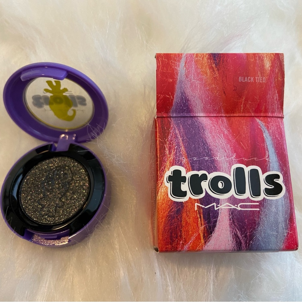 MAC Cosmetics Eyeshadow